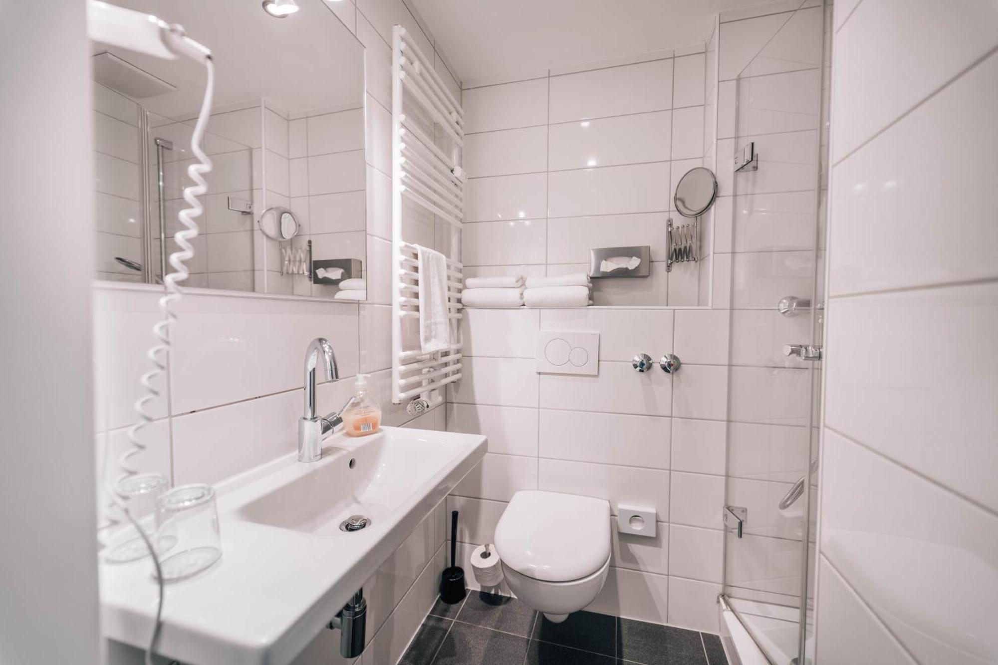 Hotel International Am Theater Munster  Bagian luar foto