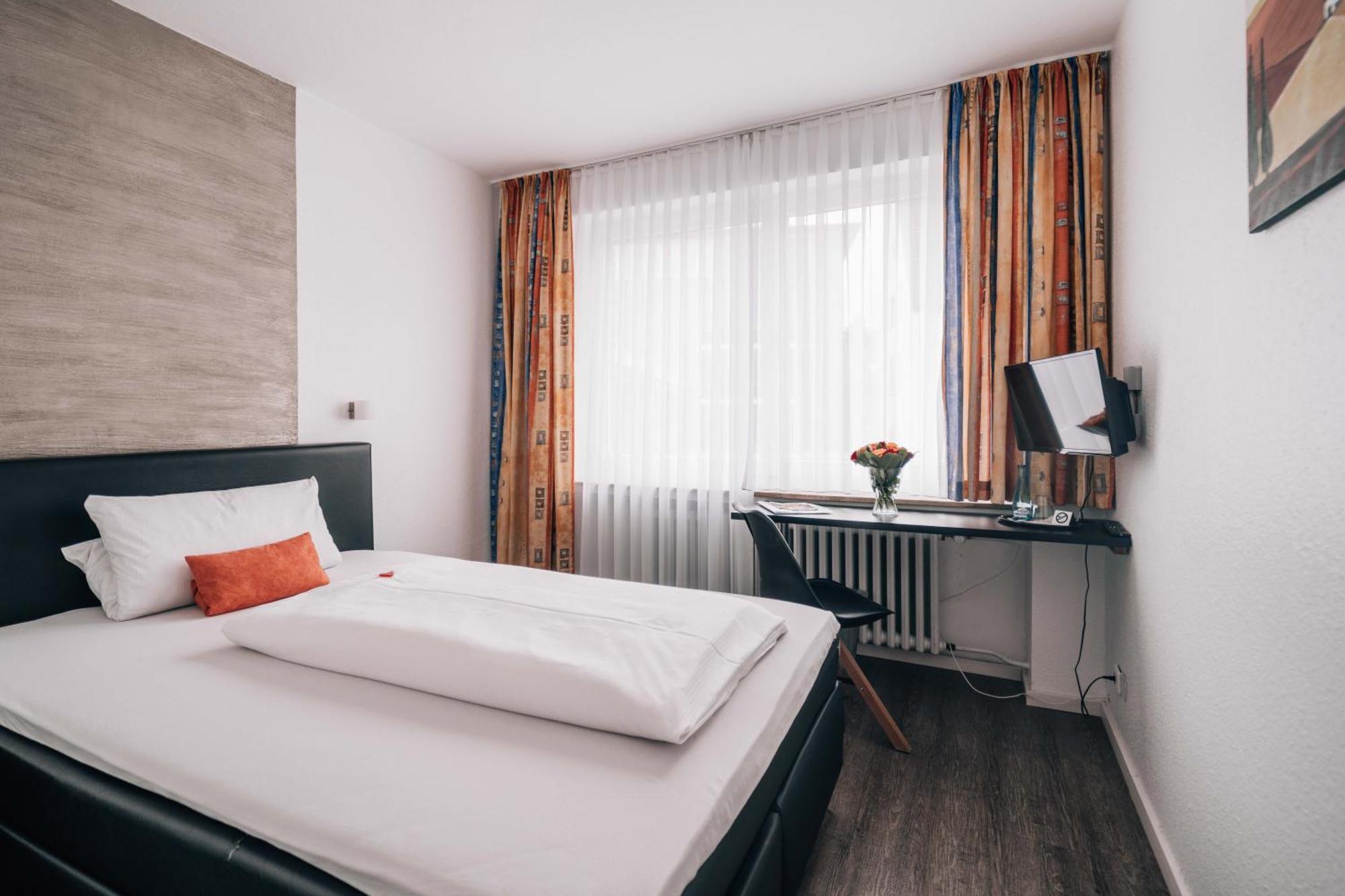 Hotel International Am Theater Munster  Bagian luar foto
